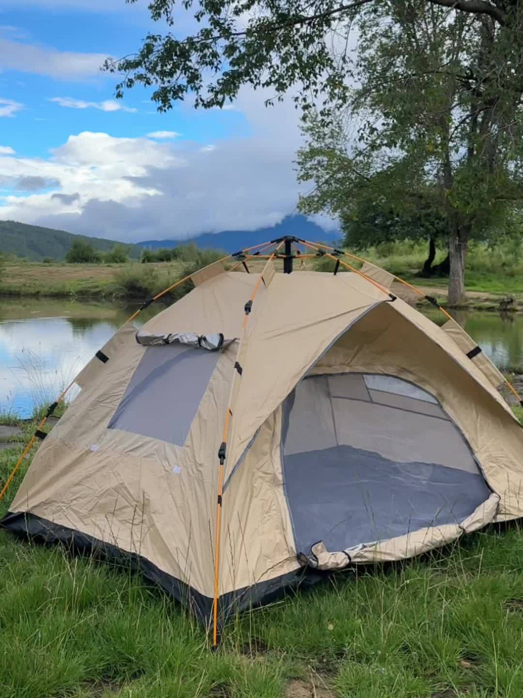 Quick-Setup Pop-Up Camping Tent – 1–3 or 3–4 Person